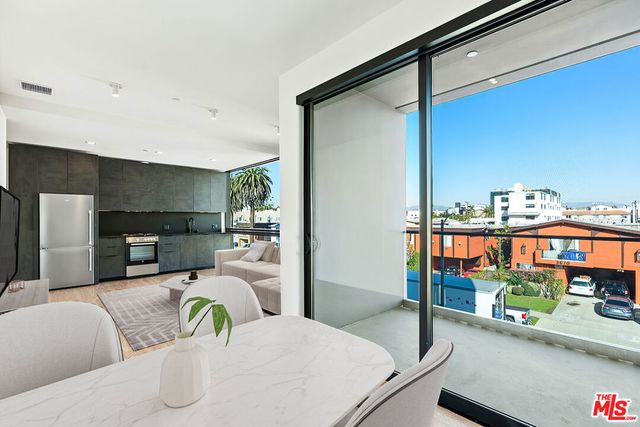 3667 Keystone Avenue 226, Los Angeles, CA 90034