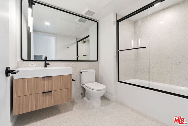 3667 Keystone Avenue 226, Los Angeles, CA 90034