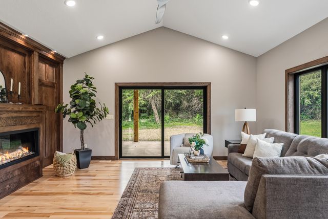 6312 Tombs Turn None, Panora, IA 50216