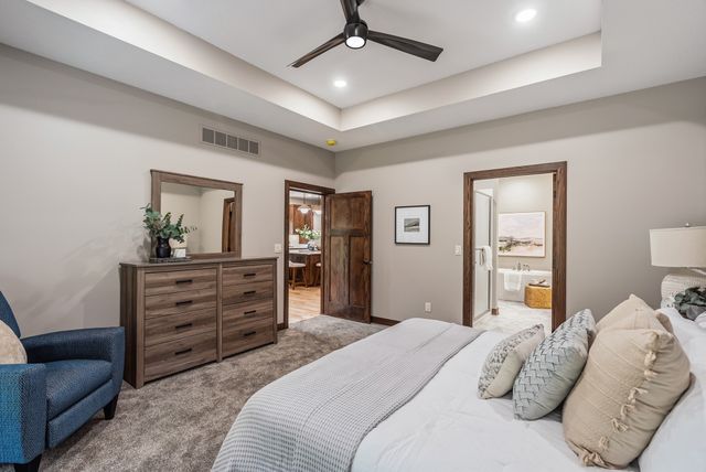 6312 Tombs Turn None, Panora, IA 50216