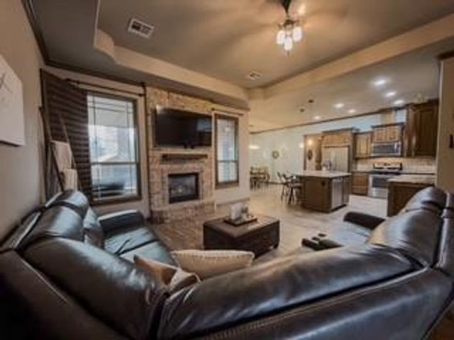 1955 Grants Pass Avenue, Blanchard, OK 73010