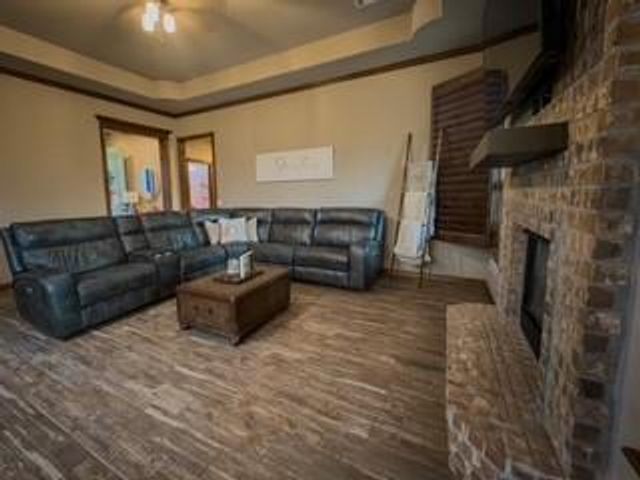 1955 Grants Pass Avenue, Blanchard, OK 73010