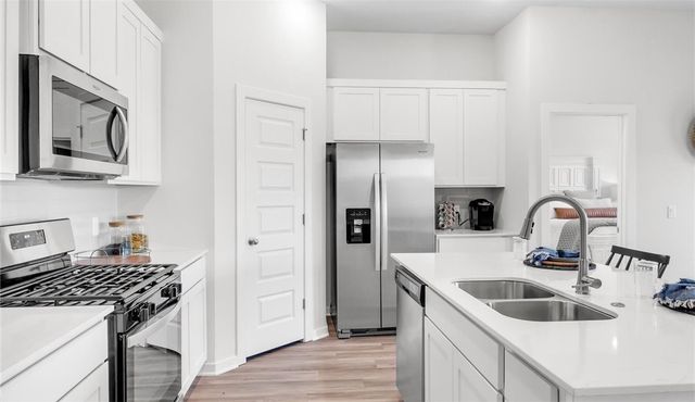 438 W Canada Drive, Farmington, AR 72730