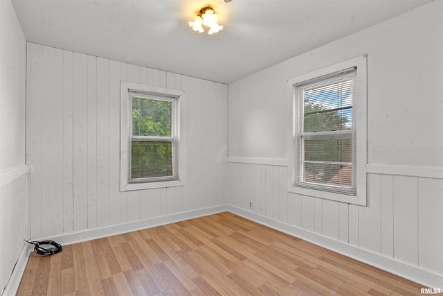 2628 S 5TH Street, Springfield, IL 62703