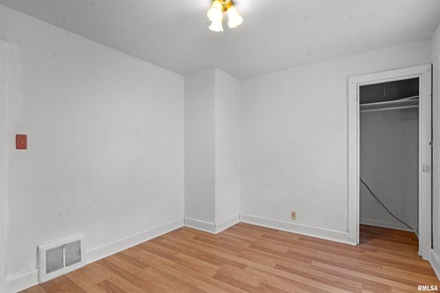 2628 S 5TH Street, Springfield, IL 62703