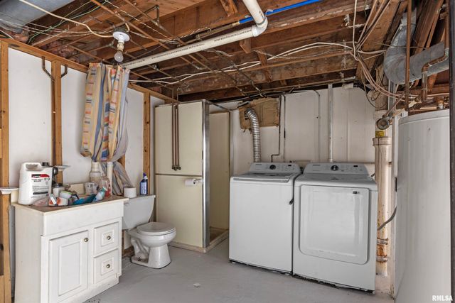 2628 S 5TH Street, Springfield, IL 62703