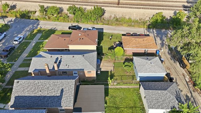 657 E 100th Place, Chicago, IL 60628