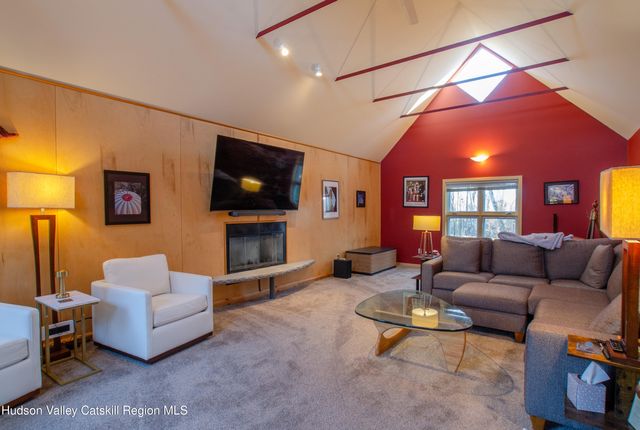 322 Arcadia Drive, Ancram, NY 12502