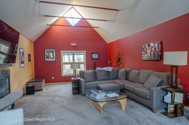 322 Arcadia Drive, Ancram, NY 12502