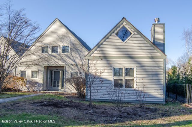 322 Arcadia Drive, Ancram, NY 12502