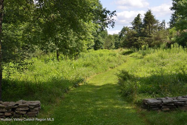 322 Arcadia Drive, Ancram, NY 12502