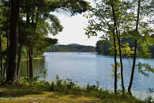 322 Arcadia Drive, Ancram, NY 12502