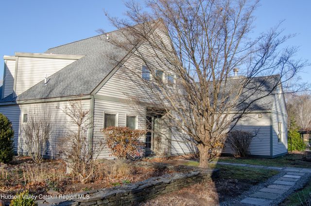 322 Arcadia Drive, Ancram, NY 12502