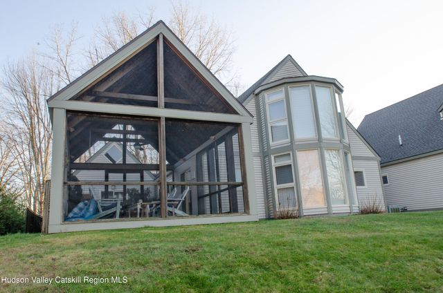 322 Arcadia Drive, Ancram, NY 12502