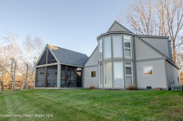 322 Arcadia Drive, Ancram, NY 12502