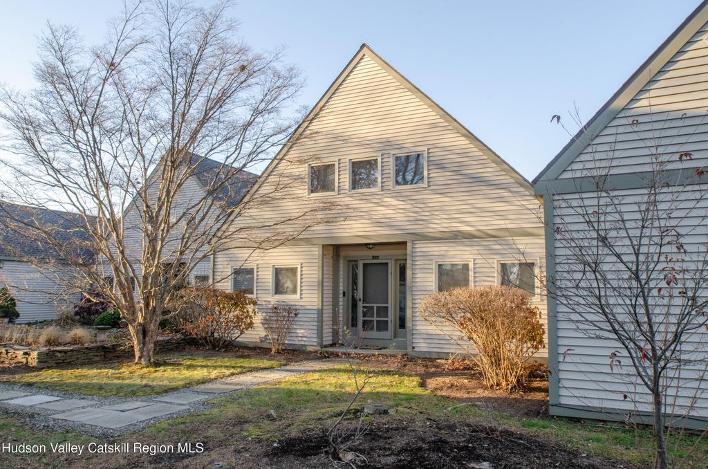 322 Arcadia Drive, Ancram, NY 12502