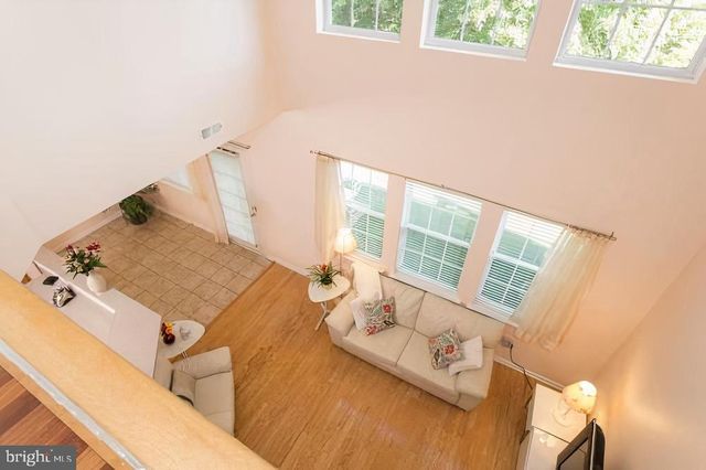 28 SUTTON CT, Pennington, NJ 08534