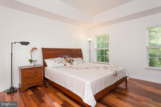 28 SUTTON CT, Pennington, NJ 08534