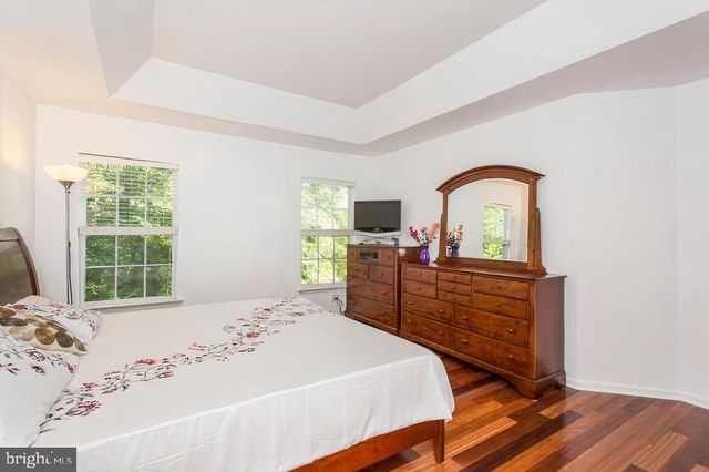 28 SUTTON CT, Pennington, NJ 08534