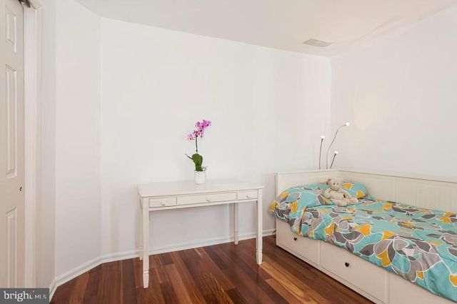 28 SUTTON CT, Pennington, NJ 08534