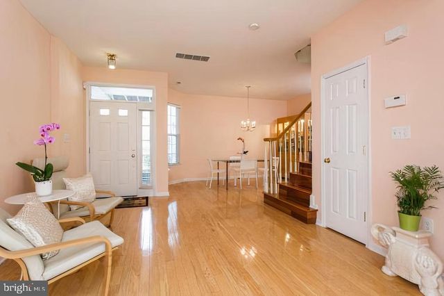 28 SUTTON CT, Pennington, NJ 08534