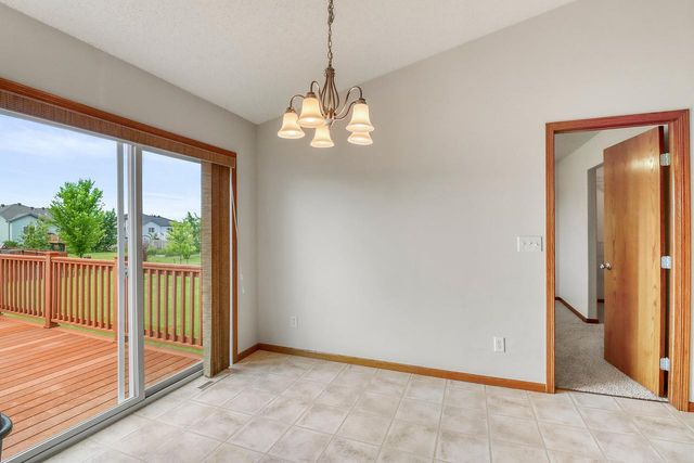 1217 37th Avenue S, Moorhead, MN 56560