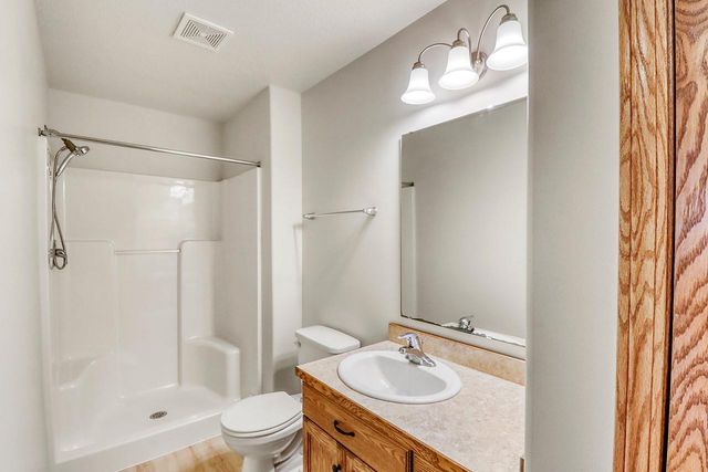 1217 37th Avenue S, Moorhead, MN 56560