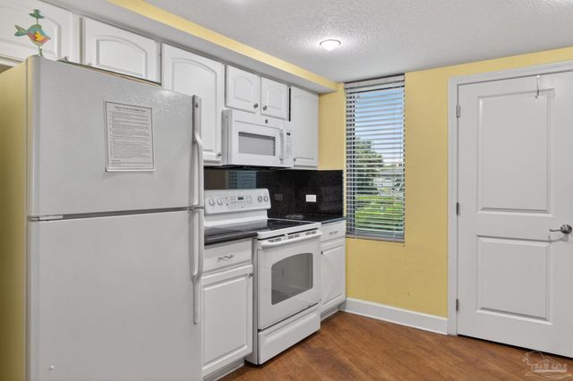 16785 Perdido Key Dr 112, Pensacola, FL 32507