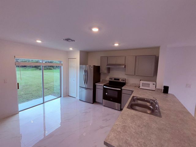 316 SW Becker Road, Port St. Lucie, FL 34953