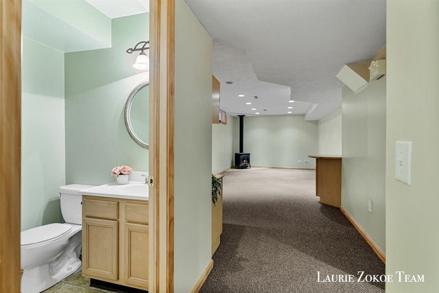 O-1129 Lake Michigan Drive, Grand Rapids, MI 49534