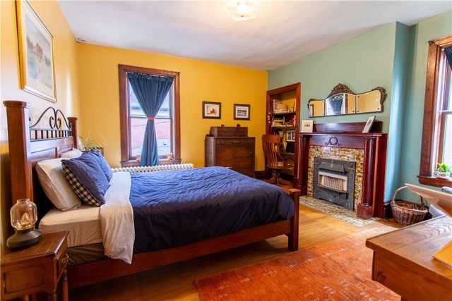 5901 Hampton St, Highland Park, PA 15206