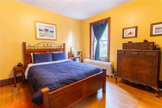 5901 Hampton St, Highland Park, PA 15206