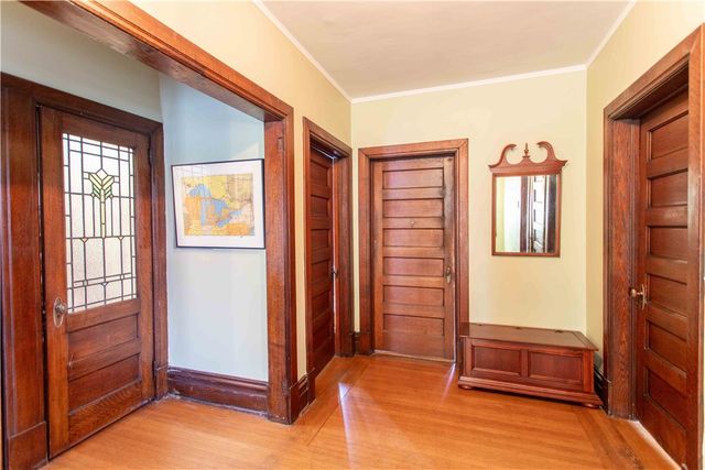 5901 Hampton St, Highland Park, PA 15206