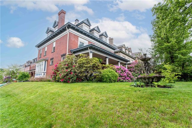 5901 Hampton St, Highland Park, PA 15206