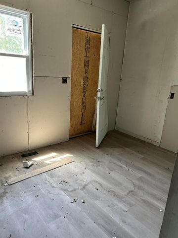 305 E 41st Avenue, Gary, IN 46409