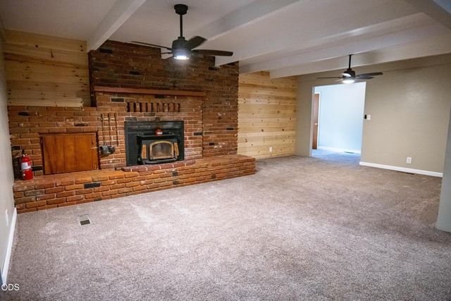 2750 Granite Hill Road, Grants Pass, OR 97526