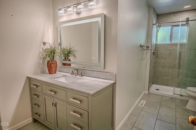 2750 Granite Hill Road, Grants Pass, OR 97526