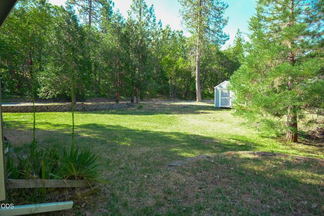 2750 Granite Hill Road, Grants Pass, OR 97526