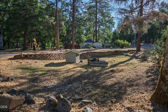 2750 Granite Hill Road, Grants Pass, OR 97526