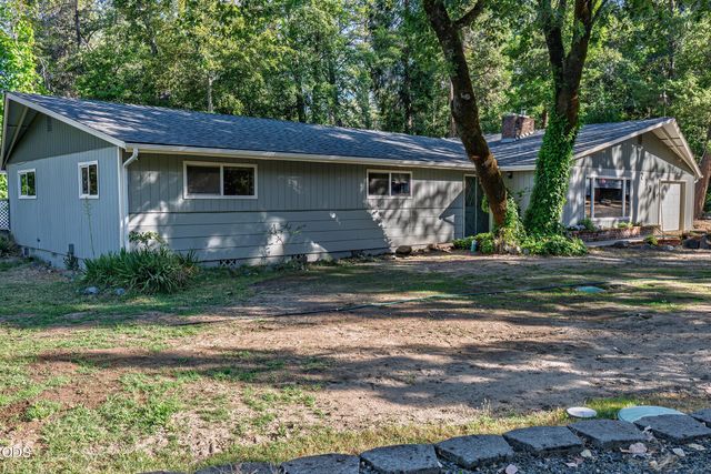 2750 Granite Hill Road, Grants Pass, OR 97526