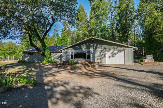 2750 Granite Hill Road, Grants Pass, OR 97526