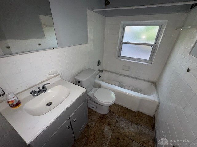 1029 Iola Avenue, Dayton, OH 45417