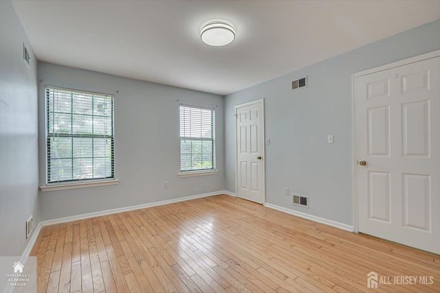 503 Woodbridge Commons Way, Iselin, NJ 08830
