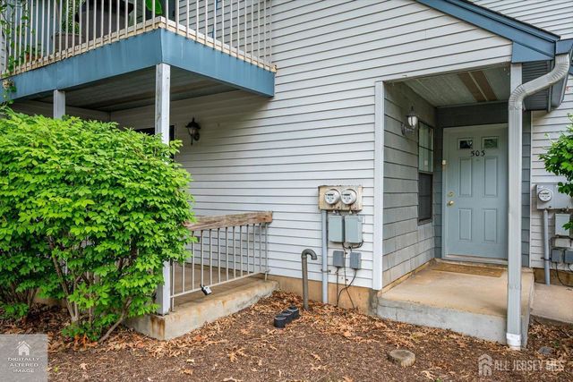 503 Woodbridge Commons Way, Iselin, NJ 08830