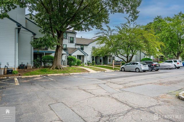 503 Woodbridge Commons Way, Iselin, NJ 08830