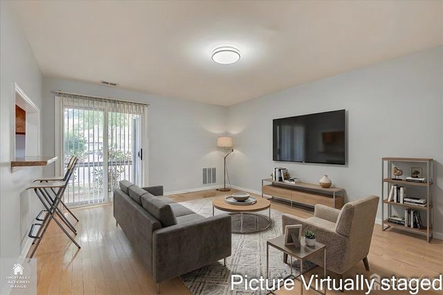 503 Woodbridge Commons Way, Iselin, NJ 08830