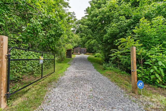 345 MONTICELLO Road, Weaverville, NC 28787