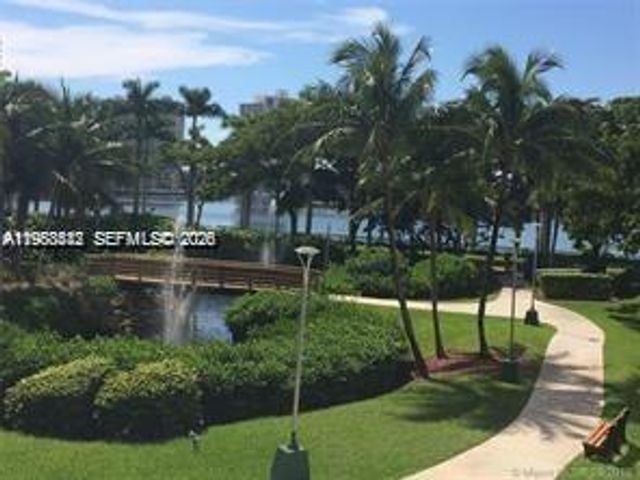 2801 NE 183rd St 603W, Aventura, FL 33160