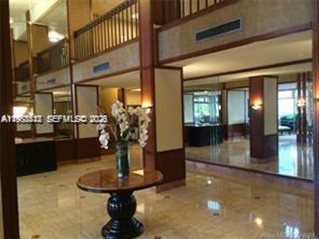 2801 NE 183rd St 603W, Aventura, FL 33160