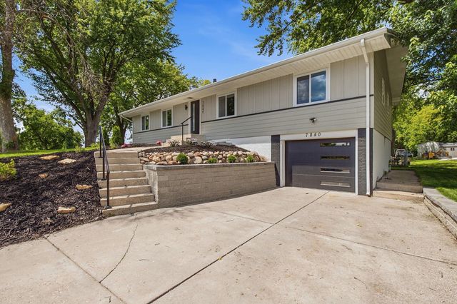 7840 Harold Avenue, Golden Valley, MN 55427